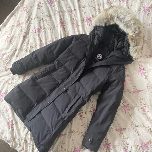 ‼️SOLD‼️Canada goose shelburne parka - Picture 3 of 3